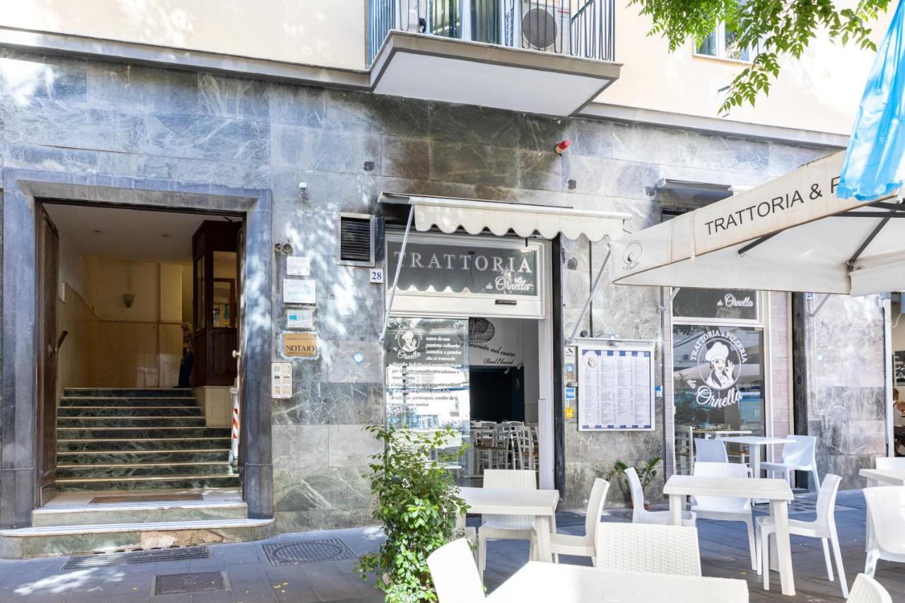 נאפולי Partenope Guest House מראה חיצוני תמונה