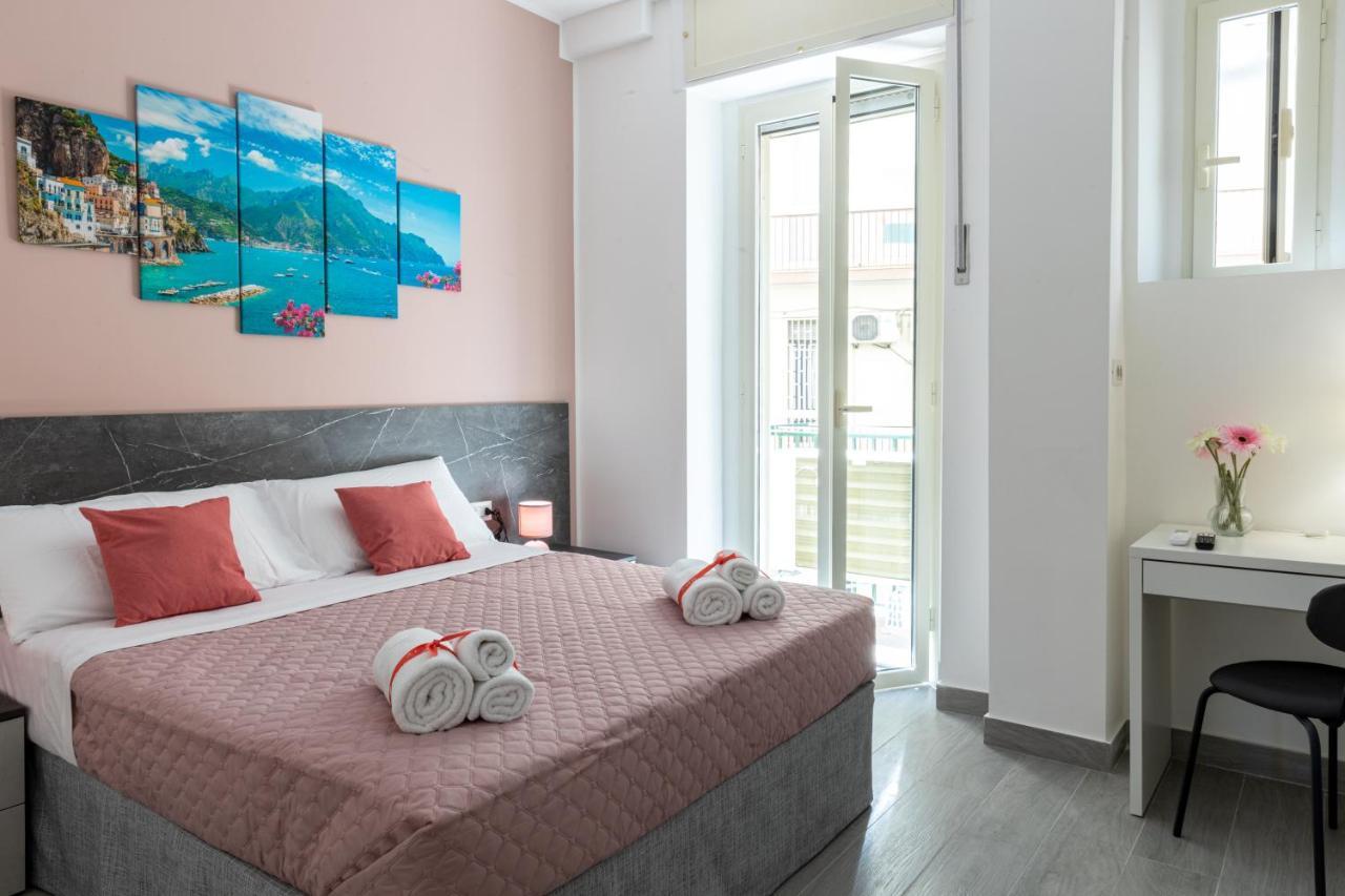נאפולי Partenope Guest House מראה חיצוני תמונה