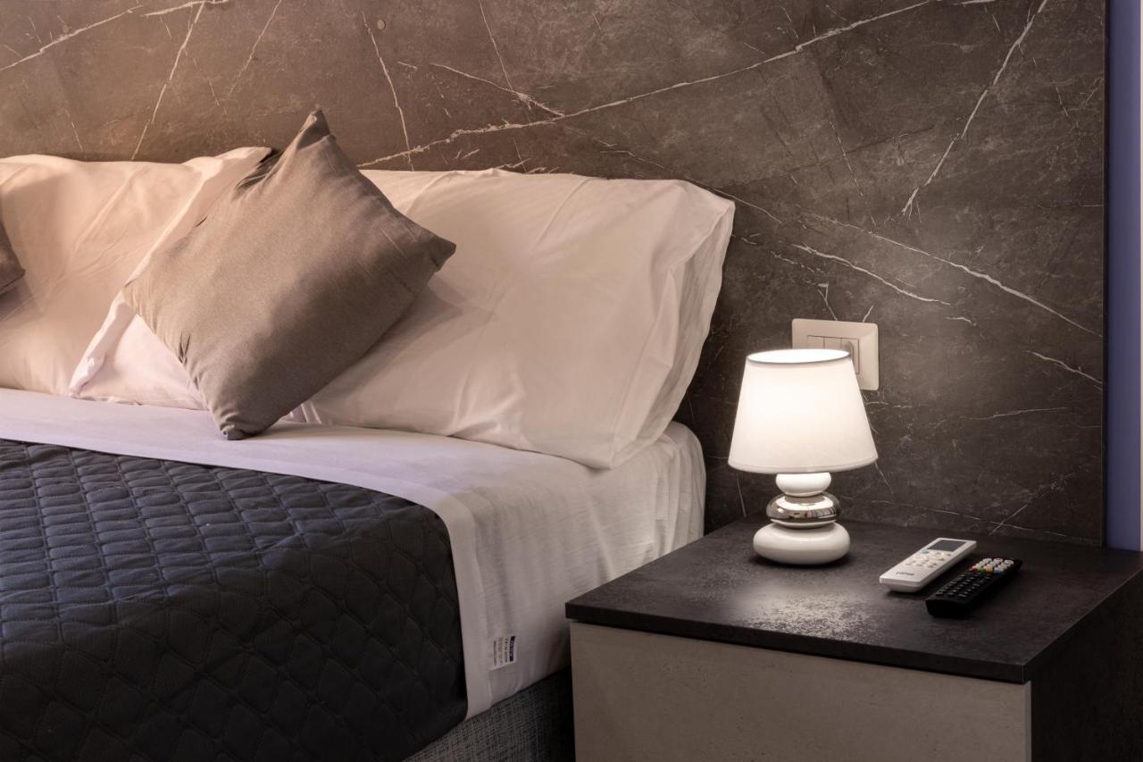 נאפולי Partenope Guest House מראה חיצוני תמונה